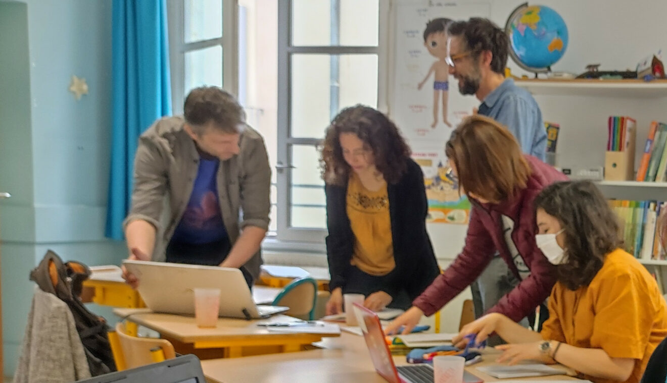 La cooperacion al còr de la bastison del programa de formacion continua del regentum.